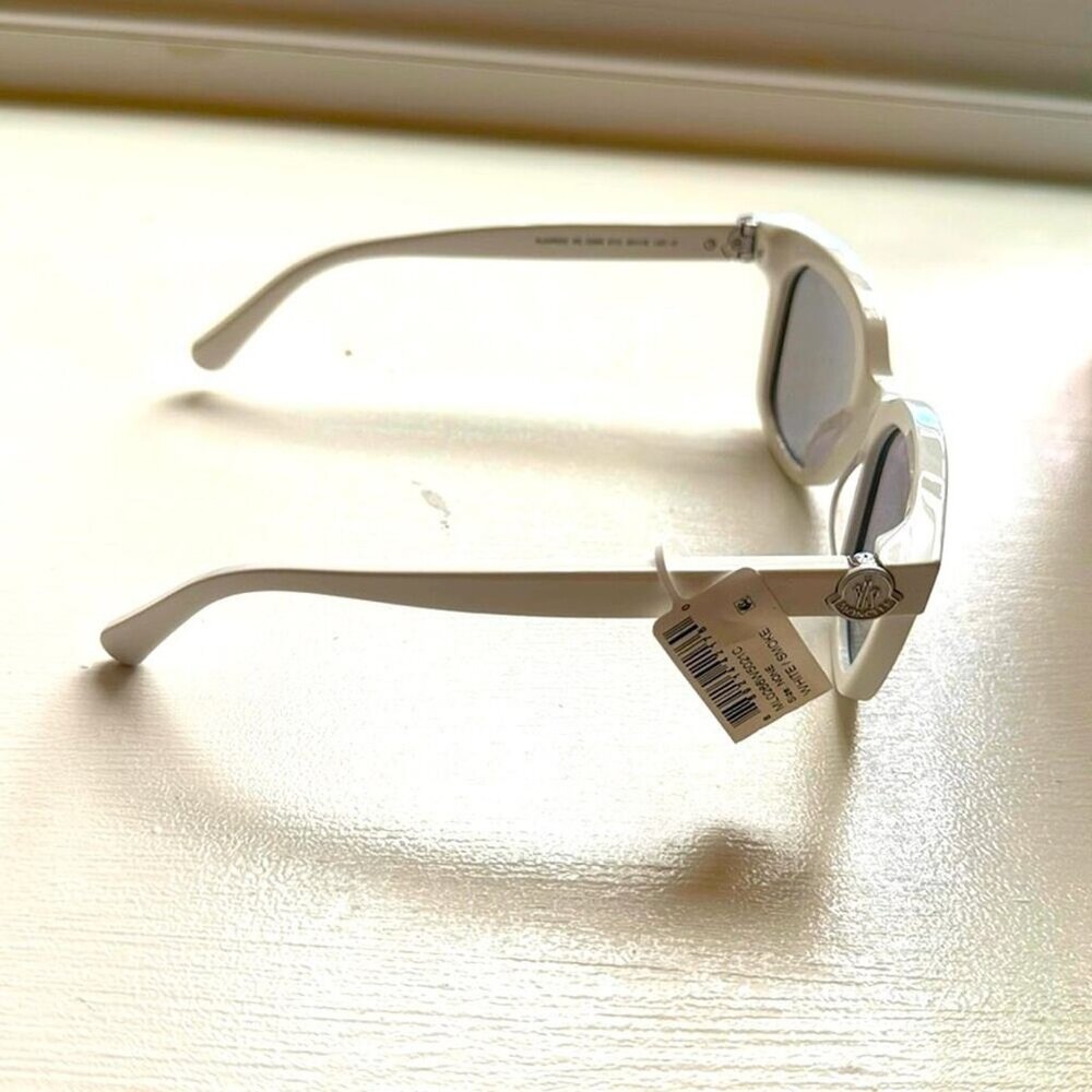 Moncler Audree 50mm Square Sunglasses White - Picture 8 of 13